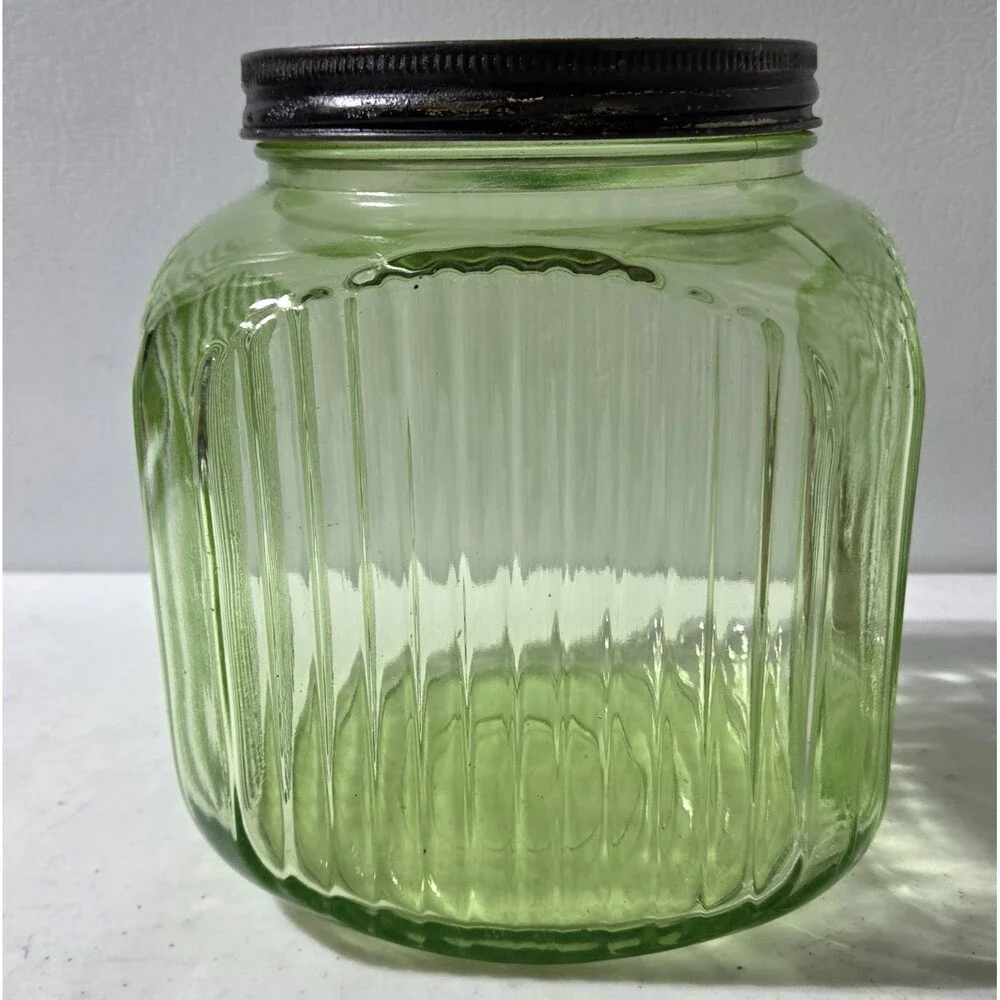 Vintage Ribbed Green Uranium Vaseline Depression Glass Cookie Jar Canister